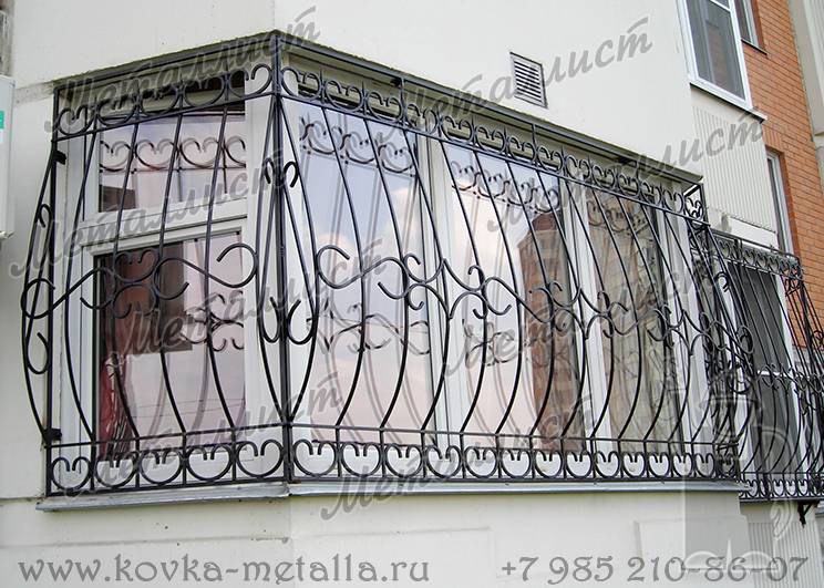 Сварные решетки на окна и лоджии